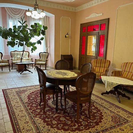 Festetich Kastelyszallo Es Zsuzsanna Hotel Szeleste エクステリア 写真