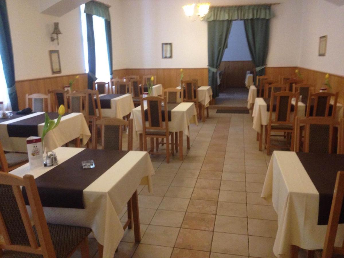 Festetich Kastelyszallo Es Zsuzsanna Hotel Szeleste エクステリア 写真