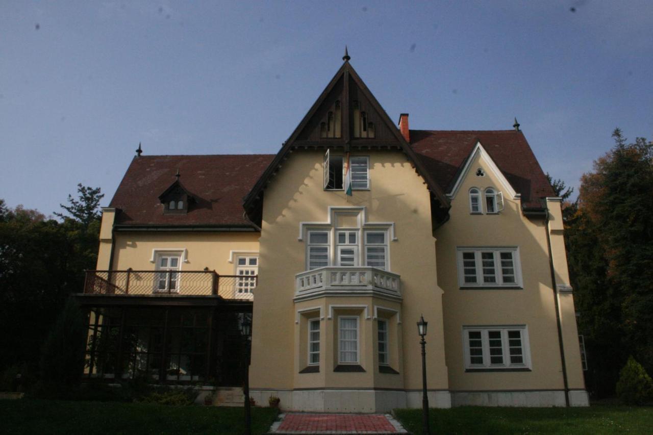 Festetich Kastelyszallo Es Zsuzsanna Hotel Szeleste エクステリア 写真