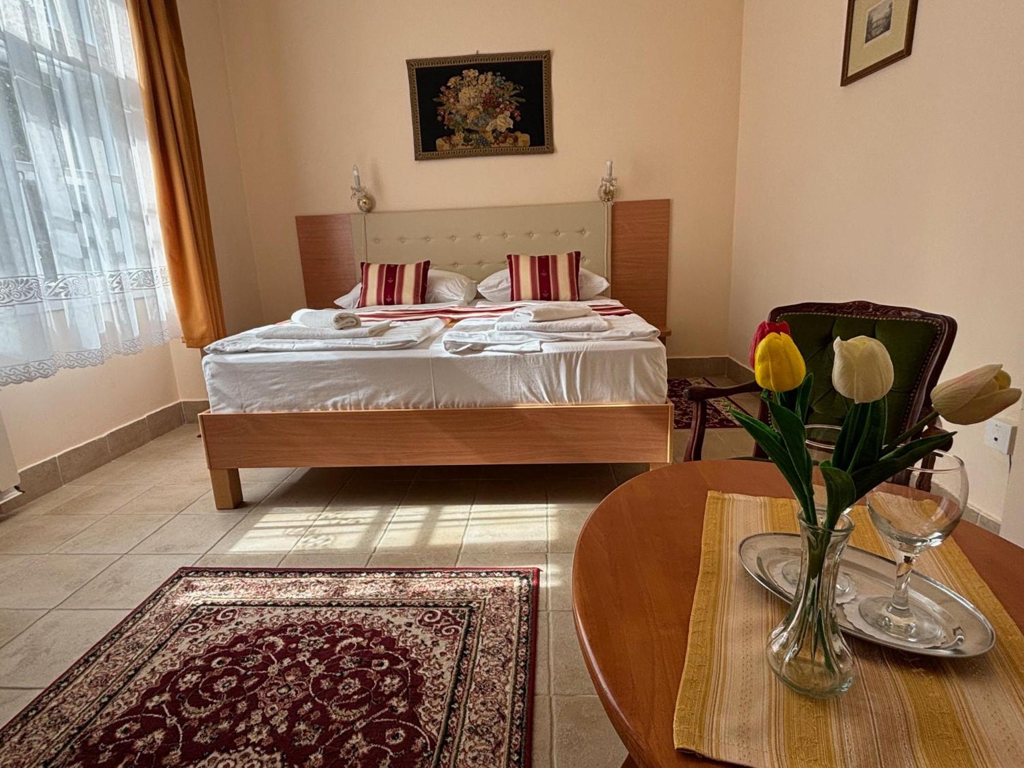 Festetich Kastelyszallo Es Zsuzsanna Hotel Szeleste エクステリア 写真